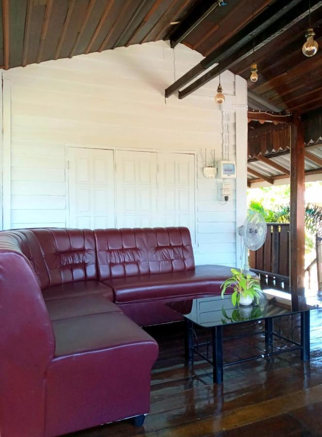 Gumpor Art Homestay *
